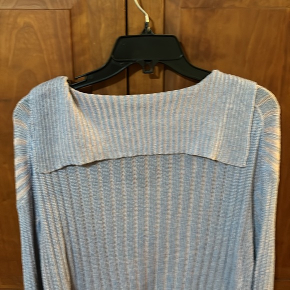 V Neck Relaxed Blended Sweater - Picture 6 of 7